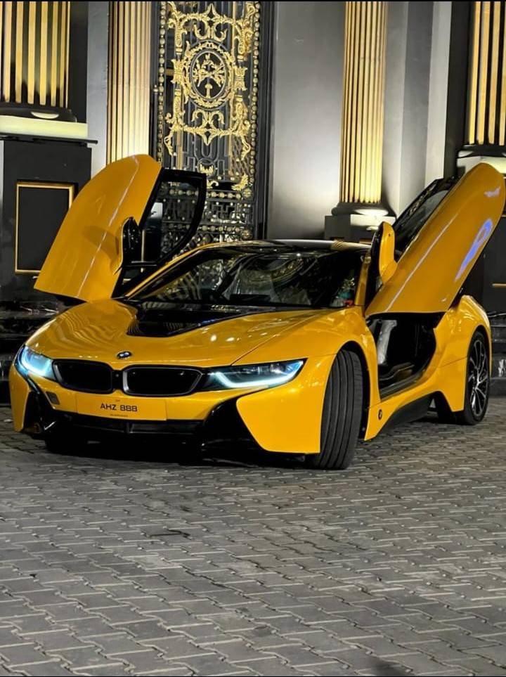 BMW I8 for rent – Safari Rent a Car